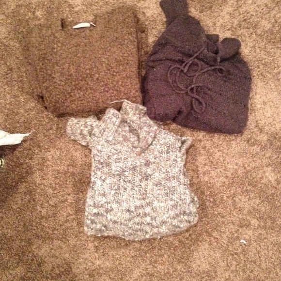 Lot of 3 comfy sweaters!