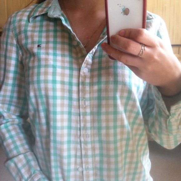 Tommy Hilfiger button up - Picture 1 of 1