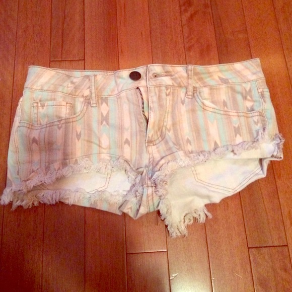 Tribal shorts🔥🔥