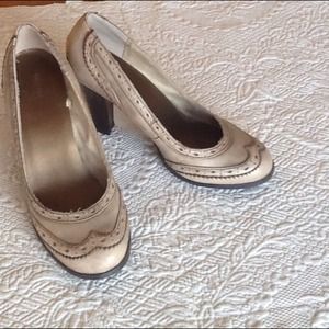 Mossimo city heels pumps