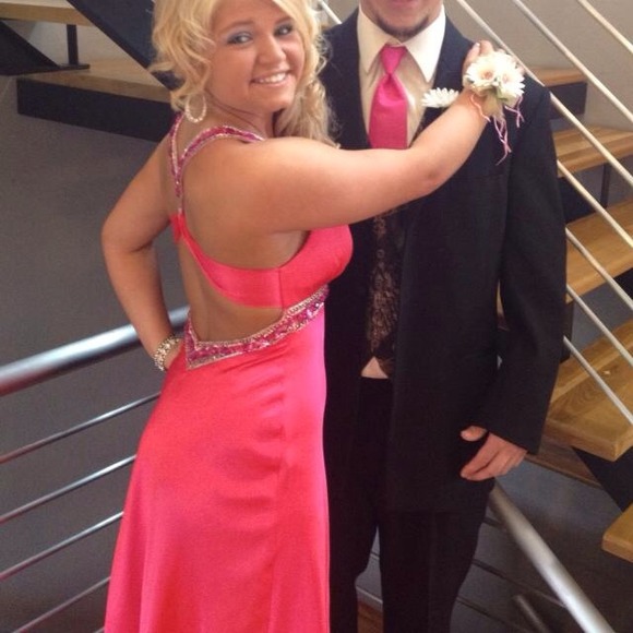 Prom dress price can be lowered - Picture 2 of 2