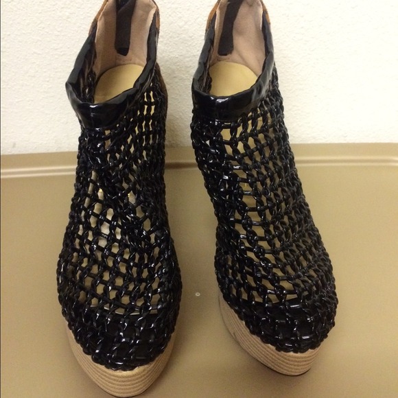 Christian Louboutin 41