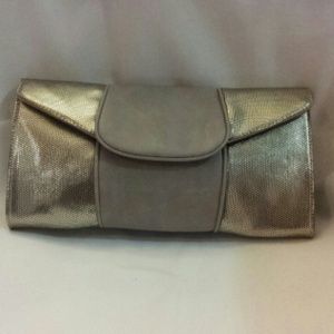 you Romeo and Juliet clutch