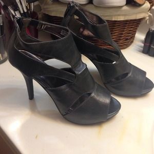 Bundle heels, gray and leopard