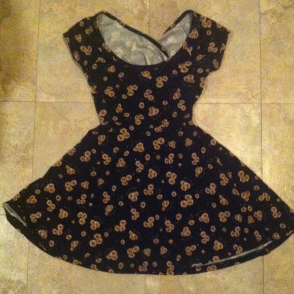 Brandy Melville Sunflower Bethan Dress