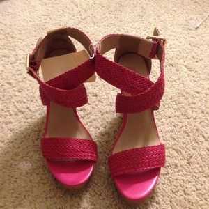 Brand new woven / cork pattern espadrilles (Pink)