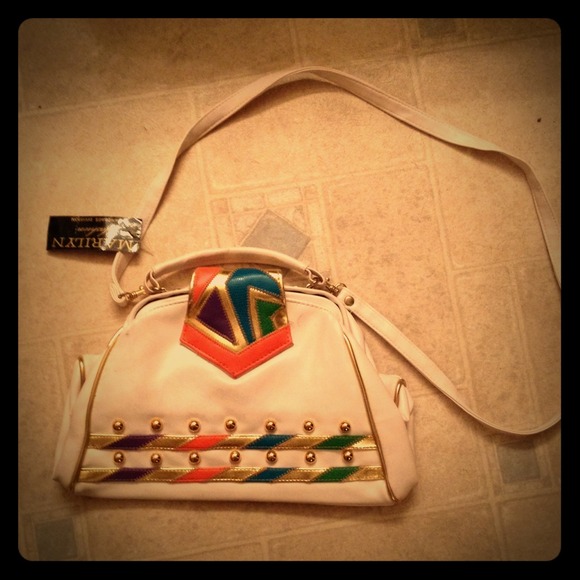 ⚡️️lowered price!⚡️Vintage purse