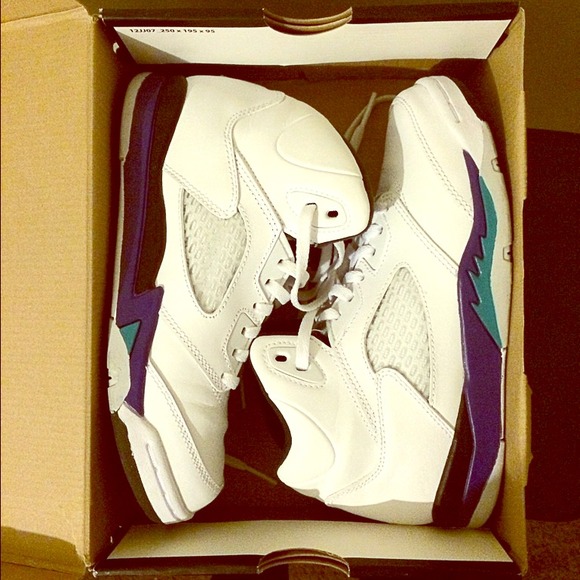 ❌SOLD❌ Jordan "Grapes" [3Y]