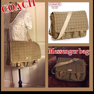 Coach messenger bag unisex , College perfect!