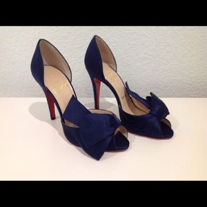 Christian Louboutin Bow T Dorcet 100 Crepe Satin