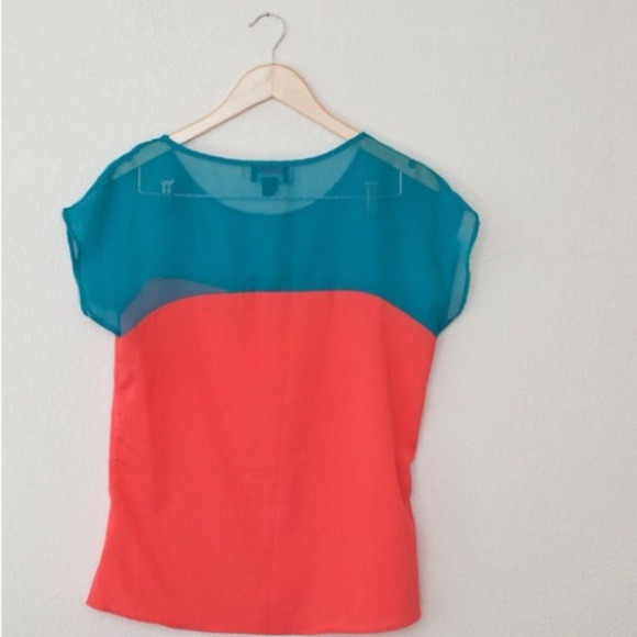 🎉HOST PICK🎉 Coral and Teal Color Block Shirt - Picture 3 of 3