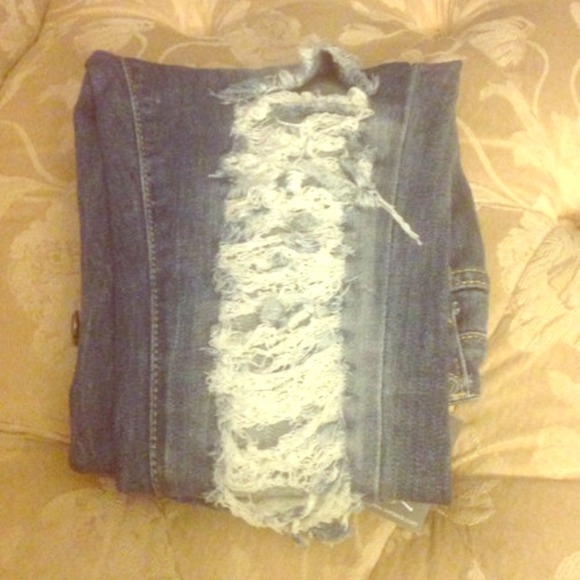 Wet seal skinny ripped jeans never been wore