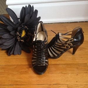 🚫SOLD🚫Caged Heels