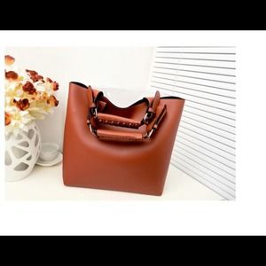 Celebrity retro bag in bag