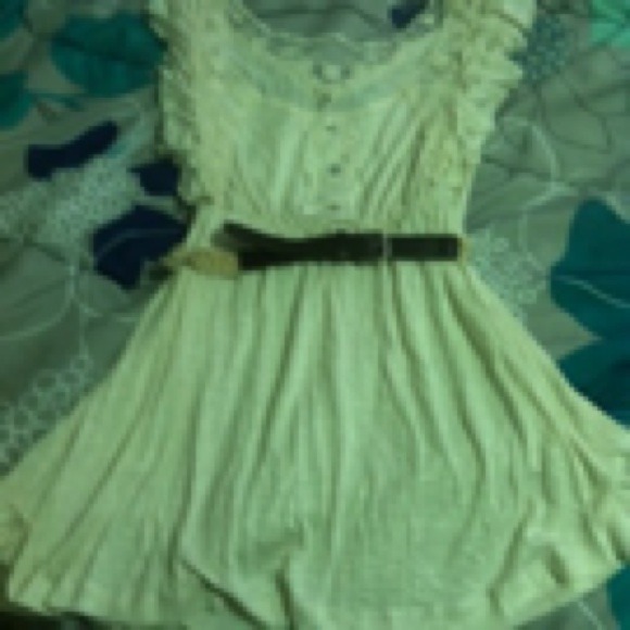 Flowy Cream Tank Top with belt