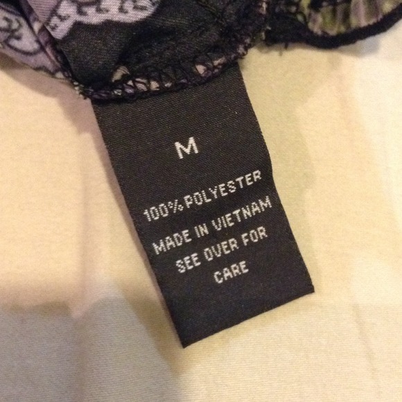 ⭐️SOLD⭐️Bandana Top - Picture 3 of 3