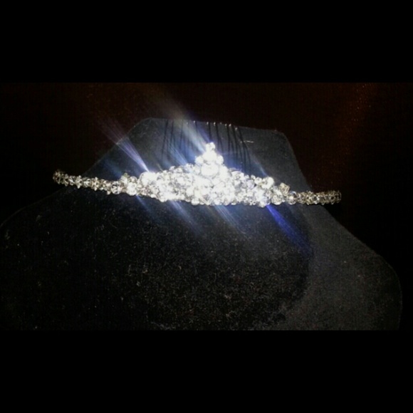 Tiara - Picture 2 of 2