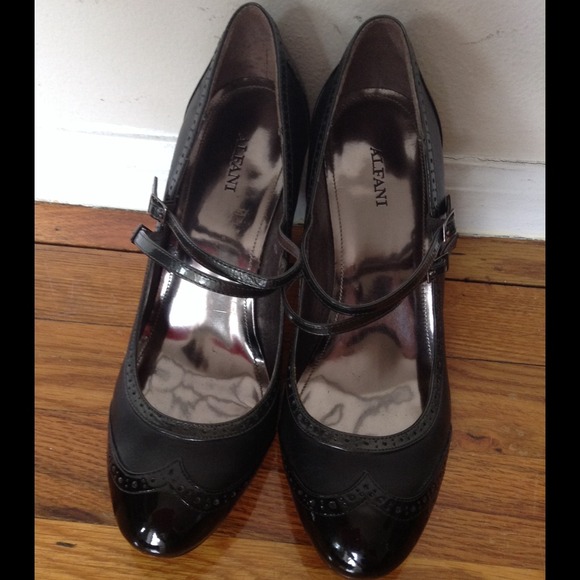 Alfani black and gunmetal heels