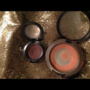MAC eyeshadow and blush