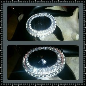 Silvertone And Black Resin Stretch Bold Ring NWOT