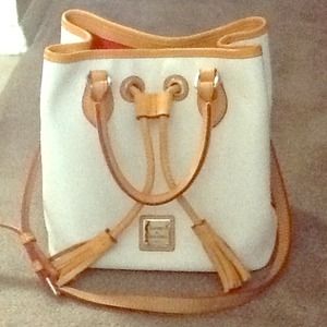 White dooney and burke purse. Price reduced
