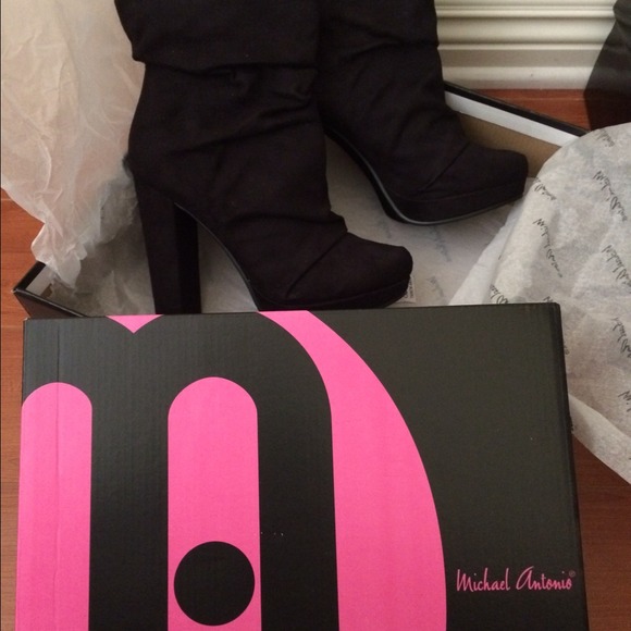 Michael Antonio ankle booties. Size 7