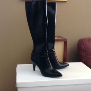 CALVIN KLEIN  'Loanna' boots NEW IN BOX