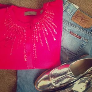 ⬇️1/16 I.E. Sequined Hot Pink Buttoned Cardigan