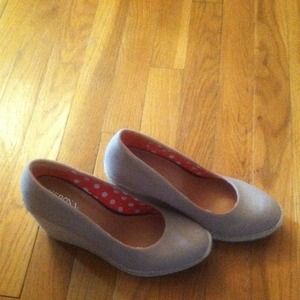 Bundled for @moloro85