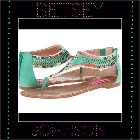 Betsey Johnson Shoes - HOST PICK❤️SIZE 6.5, 7 & 8 Betsey Johnson Sandal