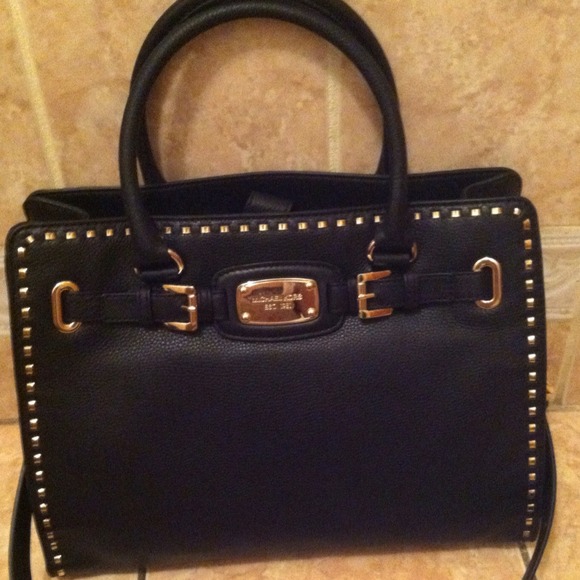 NWT Black Michael Kors Hamilton Whipped Hand Bag