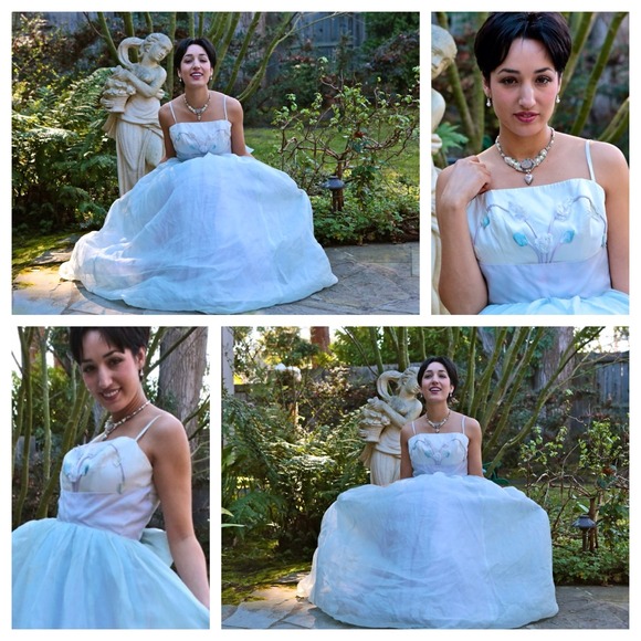 Vintage '50's Gown Wedding? Prom? Watching TV? - Picture 2 of 4