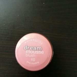 Maybelline Dream Mousse Blush- Pink Frosting