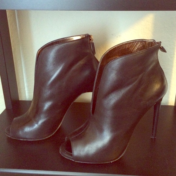 BCBG peep toe booties