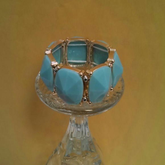 Mother's day blue bracket.