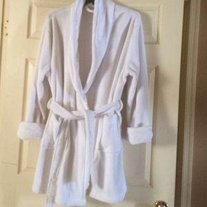 Fuzzy bathrobe (heavy)