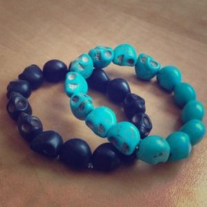 Brandy skull bracelet set