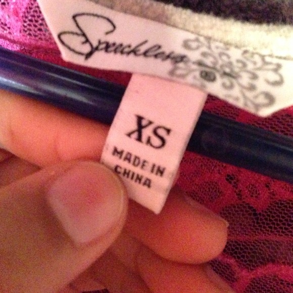 Se threw blouse! - Picture 3 of 3