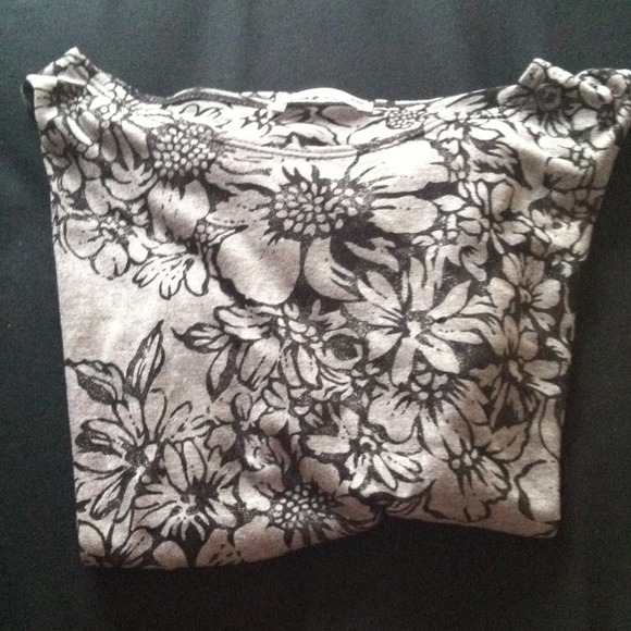 Flower shirt.