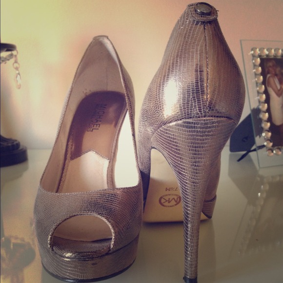 MICHAEL Michael Kors York Platform High Heels