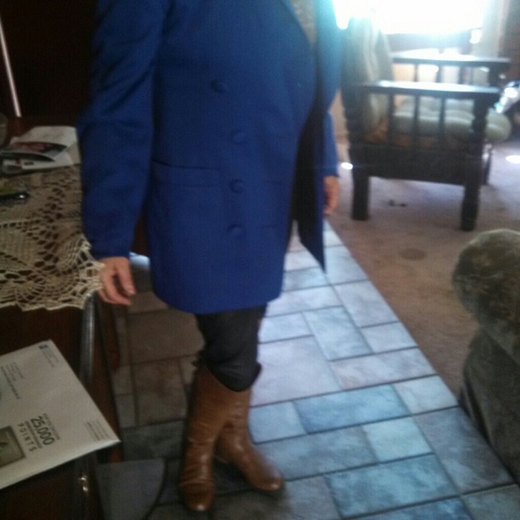 Jacket - Picture 3 of 4