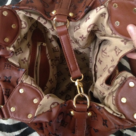 Louis Vuitton handbag - Picture 2 of 4