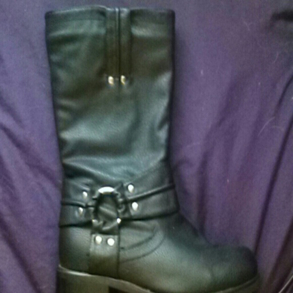black biker boots