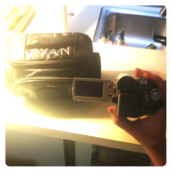 HD flip camcorder with case!