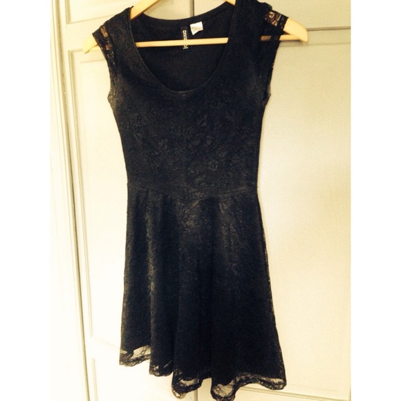 Black lace dress