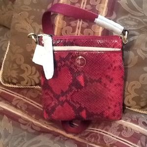 FINAL PRICE-COACH LEATHER SWINGPACK