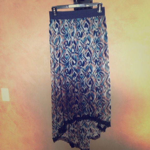 Lovely pattern skirt