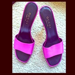 Gucci sandals 💕🎀 ✨ Price lowered ✨