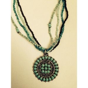 Beaded turquoise necklace