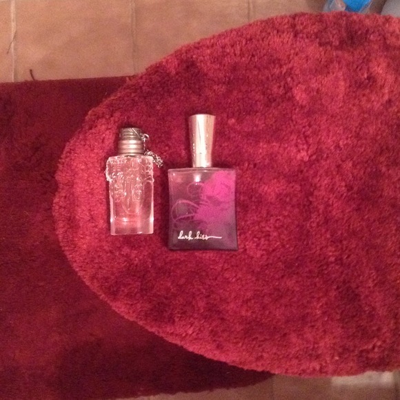 Dark kiss and Womanity bundle